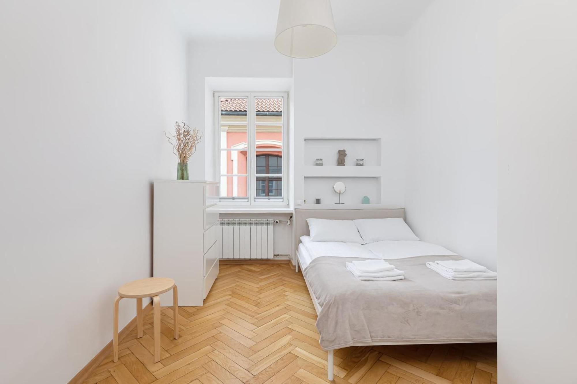 Stylish Apartment Swietojanska By Noclegi Renters Varsovie Extérieur photo