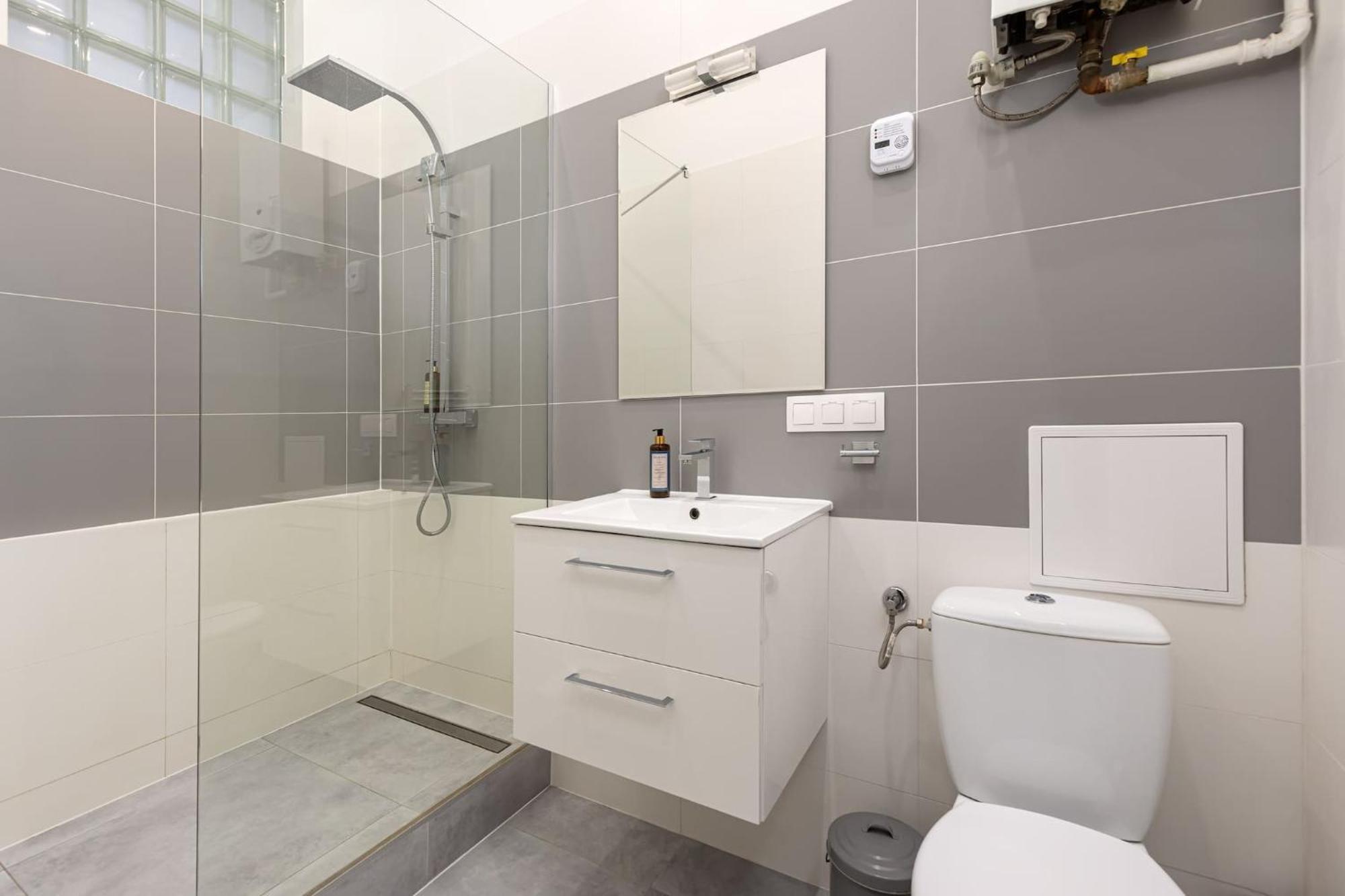 Stylish Apartment Swietojanska By Noclegi Renters Varsovie Extérieur photo
